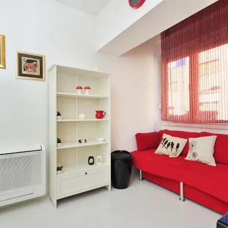 Ginestra- Cosy *
